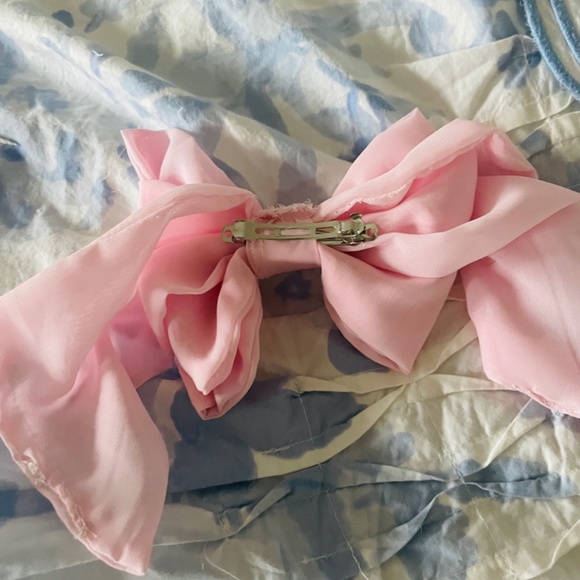 Handmade by me pink chiffon hair bow - Picture 4 of 6